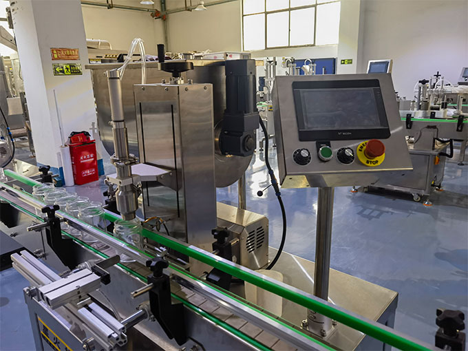 1L塑料桶辣椒酱自动灌装机